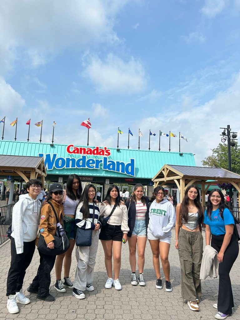 Explora el verano perfecto en Toronto: campamento de 2 semanas para jóvenes de 13 a 17 años de Perú